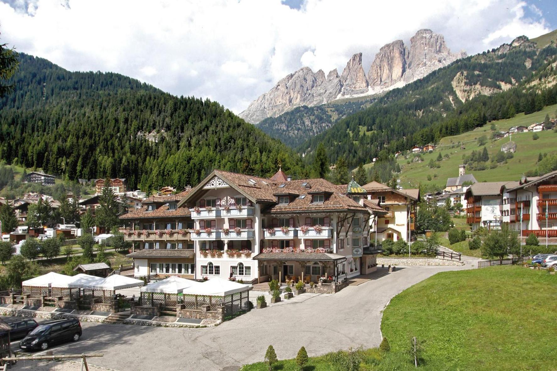 Hotel Diamant Park Campitello di Fassa Extérieur photo