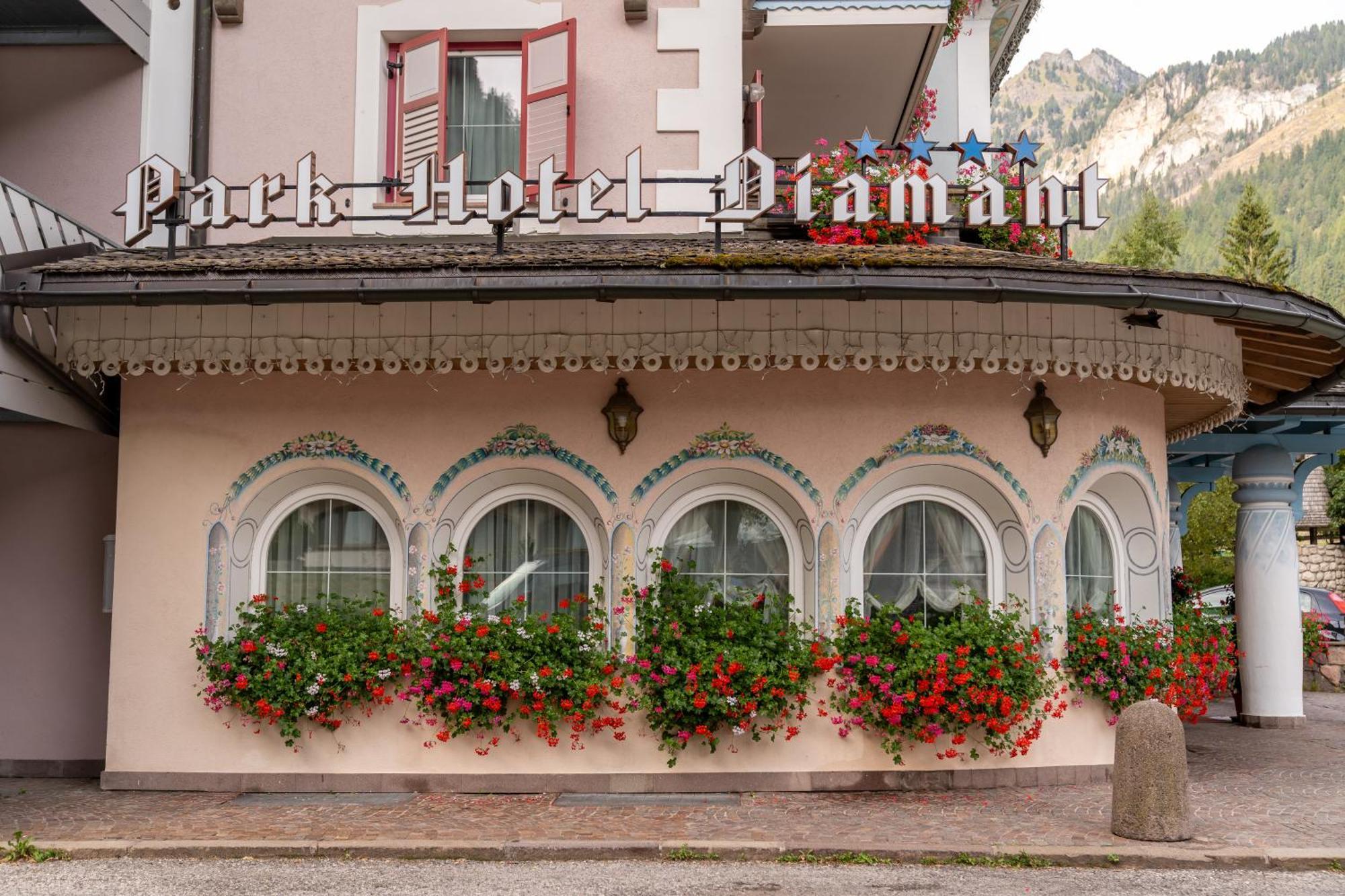 Hotel Diamant Park Campitello di Fassa Extérieur photo