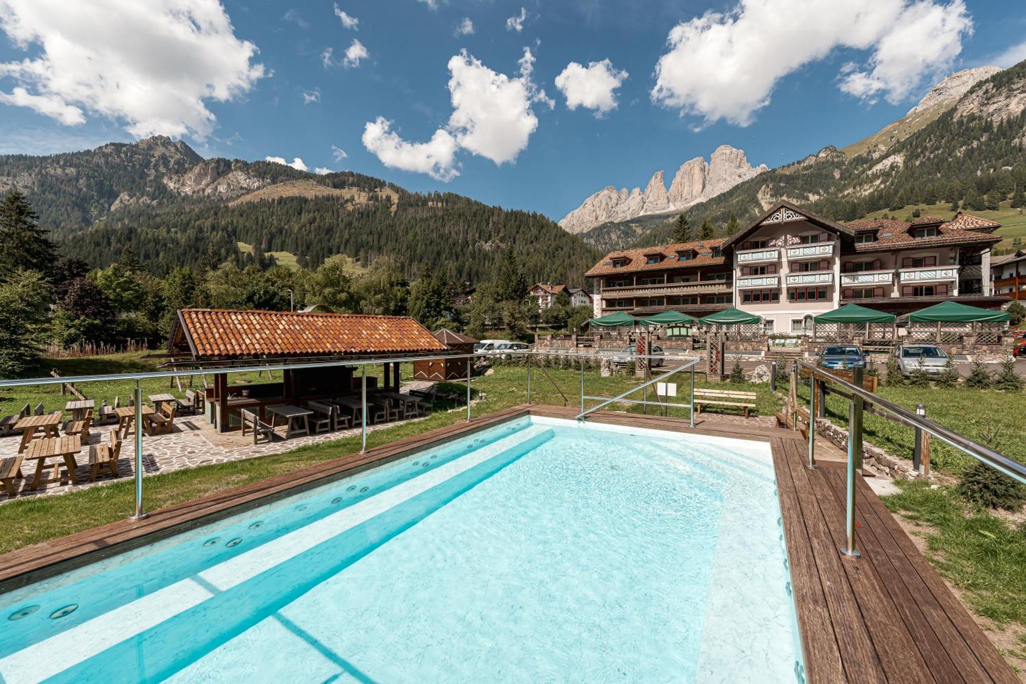 Hotel Diamant Park Campitello di Fassa Extérieur photo