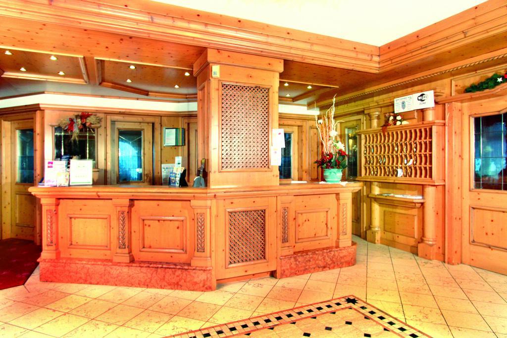Hotel Diamant Park Campitello di Fassa Extérieur photo